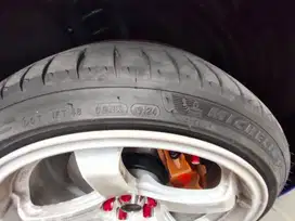 4 pcs Ban Michelin Second Kondisi 95%