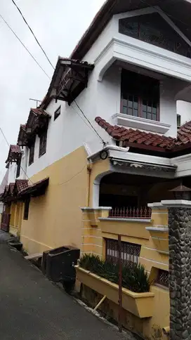 Rumah komplek Duren sawit wijaya Kusuma