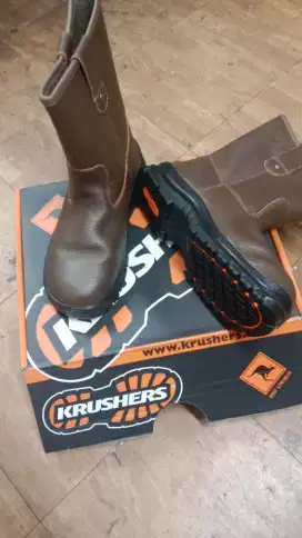 sepatu safety krushers