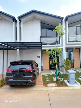 DISEWAKAN / DIJUAL ( OVER KREDIT ) PERUMAHAN CLUSTER   UPTOWN ESTATE
