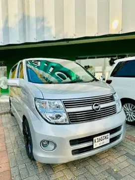 Nissan Elgrand E51 Series 3 Black Leather