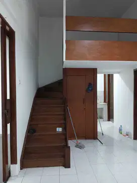 Jual cepat rumah di Bintaro jaya, sektor 6,jl cimandiri