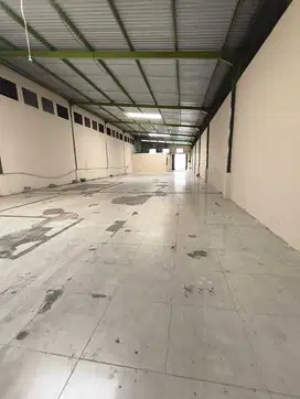 Disewakan Gudang Bagus 400 m2 di Karawaci - Tangerang Kota