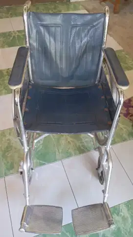 Kursi roda seken murah