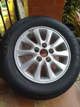 Velg dan ban serep innova