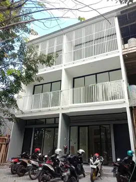 Dijual dan Disewakan Ruko Lokasi Strategis di Semarang Indah