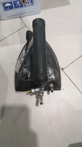 Kepala Setrika Uap Pencet (Rusak)