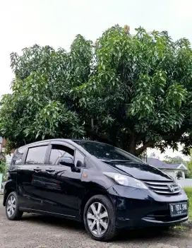 Honda Freed PSD AT 2010