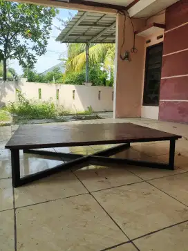 4 pcs Meja lesehan, kipas tornado, baby chair