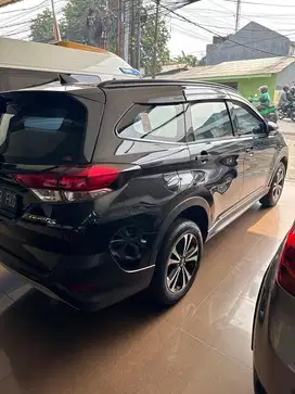 Terios R matic km 22rb seperti baru