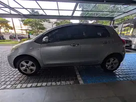 Toyota Yaris 2010 Bensin
