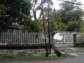 Dijual rumah pusat kota jl ambengan
