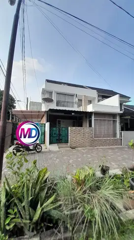 Rumah dekat stasiun LRT di cluster pekayon bekasi selatan