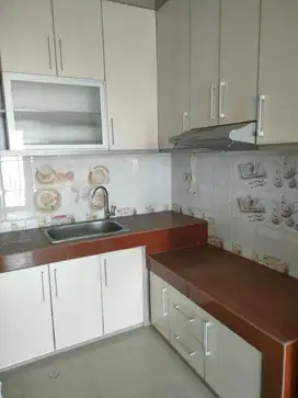 Dijual Apartement Sunter Icon Semi Furnish Bagus View Lepas.