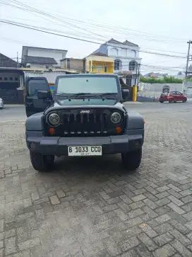 jeep rubicon 2007 3 pintu
