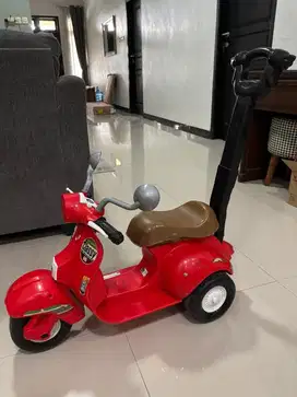 Mainan vespa non aki