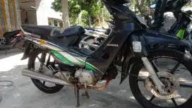 Di jual supra V koplingan suratnya lengkap off Plt AE Ngawi
