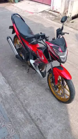 Honda Sonic 2015 ss lengkap mesin bagus stater tokcer, plat T Karawang