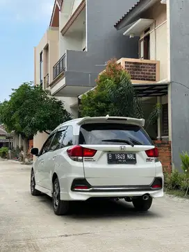 Honda mobilio RS cvt 2015