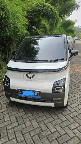 Wuling air ev long range mobil pribadi