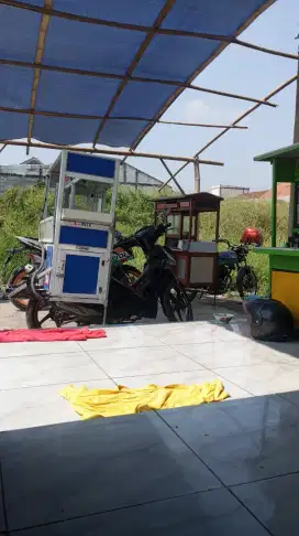 Di jual rombong bakso masih bagus