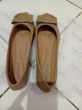 Sepatu kerja wanita merk laviola ori