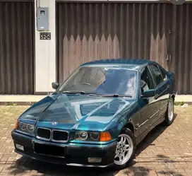 Bmw e36 320i 1996 ( AC digital climate )
