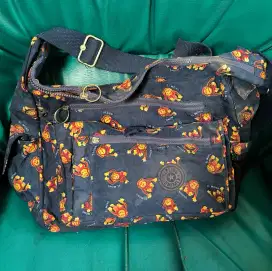 Sling bag kipling