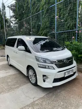 Toyota Vellfire 2.4 AT ZG 2014