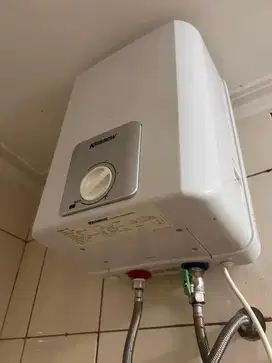 Krisbow Pemanas Air 200 W / Krisbow Water Heater 10 liter