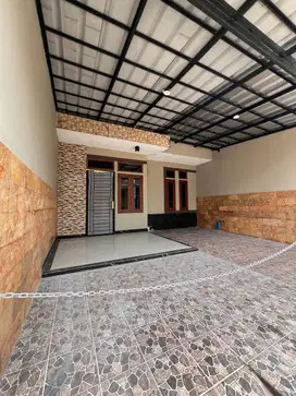 Rumah Cantik 1 LT SHM 72m2 di Grand View Karawaci Tangerang 1K90005C