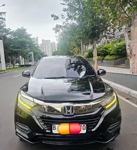 Honda HRV 1.8 Prestige 2018 hitam metalik