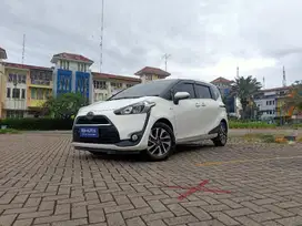 Pajak Panjang Toyota Sienta 1.5 V Bensin-AT 2017