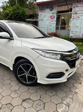 HRV Prestige 1.8 CVT Putih Mutiara Panoramic Sunroof 2017 up 2019