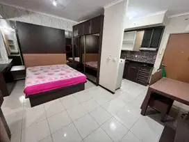 DISEWAKAN CEPAT UNIT BAGUS APARTEMEN MAPLE PARK SUNTER JAKARTA