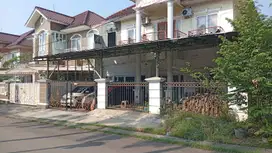 WTL / Disewakan Rumah Siap Huni di Pinggir Jalan Villa Melati Mas