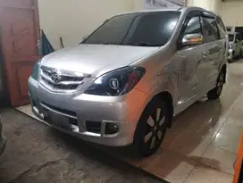 Toyota Avanza G AT 2011