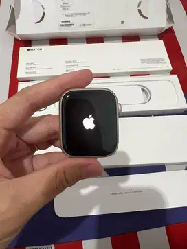 Apple Watch Series 8 45 mm Starlight Second Like New