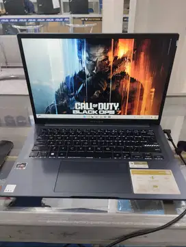 ASUS VIVOBOOK M1403QA - AMD Ryzen 5 5600H - RAM 16 GB - SSD 512 GB