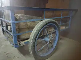 Roda dorong dan tenda