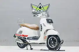 Vespa GTS 3v ei super like new GT200 vespa sprint xmax