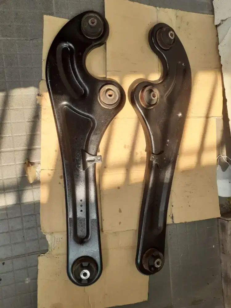 Jual Sayap Arm Suzuki APV Arena Original