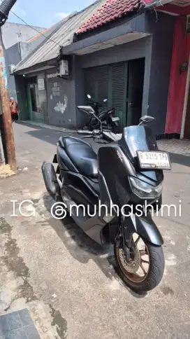 YAMAHA NMAX SIGNATURE 2023 KEYLESS LOW KM
