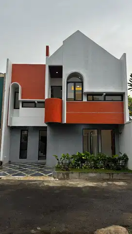 Dijaul rumah dekat Tol Pamulang dan Universitas Terbuka, Tangerang Sel