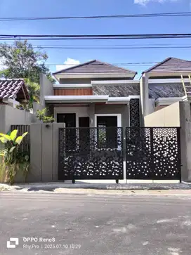 Rumah dekat kampus UII jakal Sleman Yogyakarta