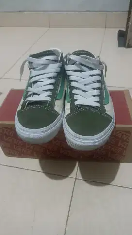 DIJUAL Vans Style 36 second, ukuran 39!