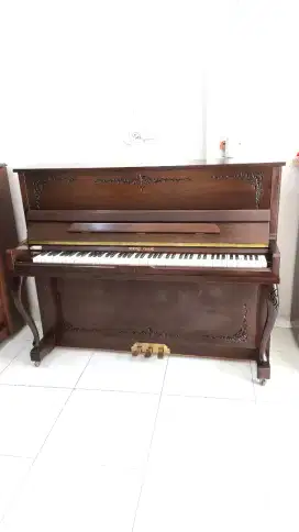 Piano Young Chang