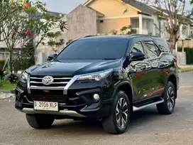 LOW KM!!VRZ TRD AT 2019 SIAP PAKAI