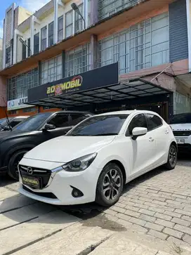 Mazda 2 A/T 2015