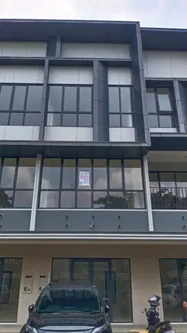 DISEWAKAN RUKO BARU GREENWICH BSD